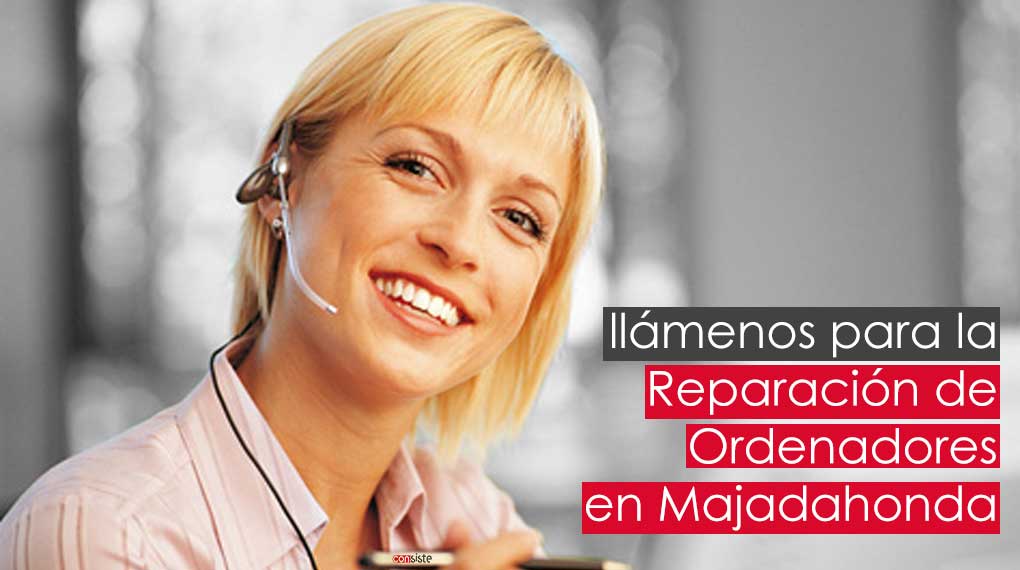 Llamenos para el Arreglo de sus Ordenadores en Majadahonda Una mujer con el teléfono. Llamenos para el Arreglo de sus Ordenadores en Majadahonda